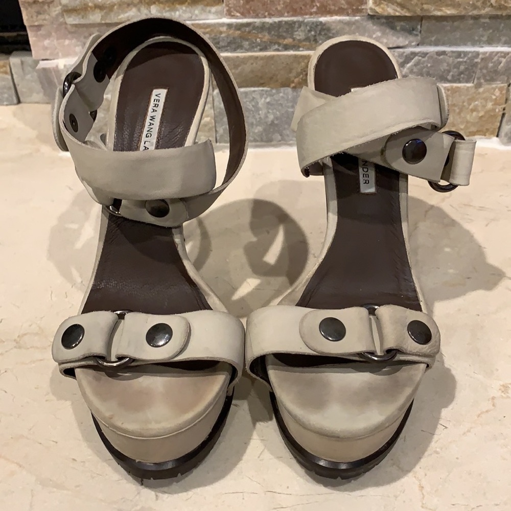 Vera Wang Lavender Brie Latte Beige Sandals - Picture 3 of 7